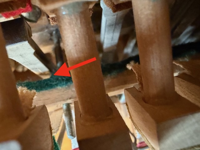 ジャックとストップレールに隙間