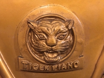 タイガーピアノ